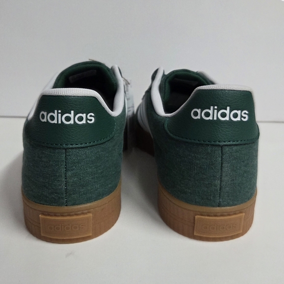 adidas 3.0 daily shoes Men’s Size 9.5 IF7487 Collegiate Green Gum New NIB